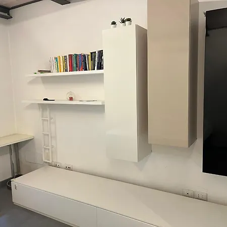 Apartamento Exquisite 2br Nearby Borgo San Frediano *