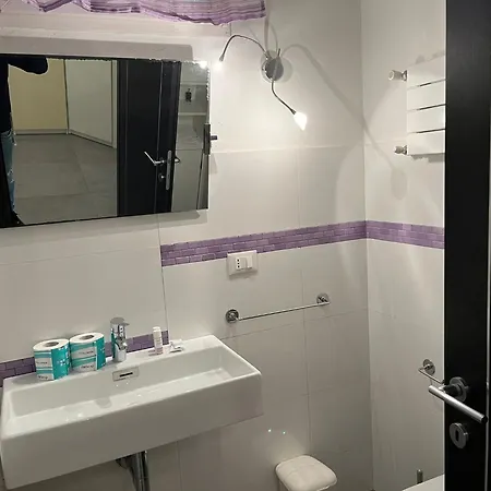 Apartamento Exquisite 2br Nearby Borgo San Frediano *