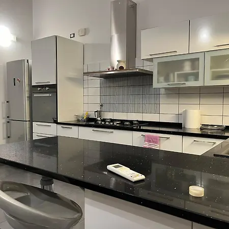 Apartamento Exquisite 2br Nearby Borgo San Frediano *